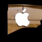 Apple, que este jueves cumplirá 45 años, estima que hay en torno a 28 millones de programadores en el mundo que trabajan con sus sistemas operativos.