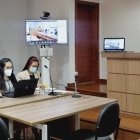 Ayer continuó la audiencia de juicio contra un exfuncionario de la empresa de seguros y su esposa.