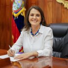 María Augusta Hermida es arquitecta por la Universidad de Cuenca; y máster y doctora (PhD) en Proyectos Arquitectónicos por la Universidad de Cataluña