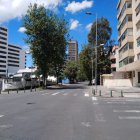 Situación. Pocos transeúntes, escasa circulación vehicular, ha sido la tónica en este primer día de estado de excepción en Quito.