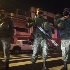 Operación. El cumplimiento del toque de queda fue verificado la noche de este viernes 2 de abril en varios sectores de la capital.