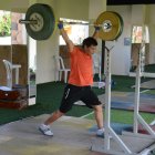 Christian Zurita, pesista tricolor, durante los entrenamientos en Portoviejo.