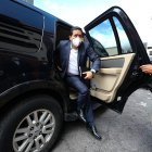 El candidato del correísmo a la Presidencia de Ecuador, Andrés Arauz, llega a un encuentro con la Cámara de la Industria de la Construcción (CAMICON) hoy, en Quito (Ecuador).