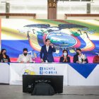 Académico. Lejos de las tribunas, las banderas y los emblemas, el candidato correísta se muestra tal cual es: un clon intelectual de Rafael Correa.