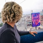 La alcaldesa Viteri observa el proyecto Aeroarte, en el que se invirtió cerca de un millón de dólares.