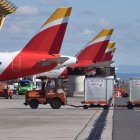 Las aerolíneas ofertan un 65% menos de asientos a España entre marzo y mayo