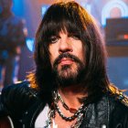 Juanes en una de las imágenes de su nuevo videoclip.