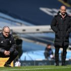 Marcelo Bielsa (i) ganó el duelo directo ante Pep Guardiola (d), a quien elogió en la previa del duelo.