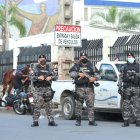 Este es el ambiente en los exteriores del Consejo Nacional Electoral a las 18:30.
