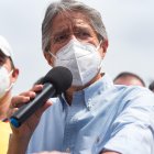 Lasso regresa a la derecha al palacio de Carondelet.