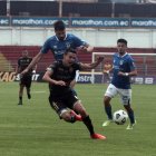 El partido se desarrolló la mayor parte del tiempo en la mitad de la cancha