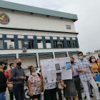 Jóvenes aseguraron haber gastado hasta 1.000 dólares entre pruebas físicas, médicas, del polígrafo, entre otros trámites.