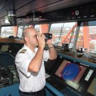 A la ciudad arriban todos los días barcos mercantes.