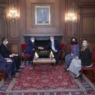 El presidente electo Lasso mantuvo una reunión con su futuro par colombiano, Iván Duque en el Palacio de Nariño en Bogotá.