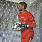 El arco de Javier Burrai nunca sufrió peligro en la victoria de Barcelona ante el Santos.