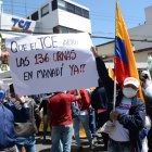 Los manifestantes se movilizaron desde varios cantones manabitas en los que aseguran se registraron anomalías.