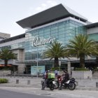 El centro comercial Quicentro Shopping cerró sus puertas este sábado 24 de abril de 2021, para acatar las medidas de confinamiento.