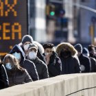 La elaboración del Censo de 2020 estuvo afectada por la pandemia de la Covid-19, con cambios de plazos para el envío de respuestas por correo o internet y el retraso en el desplazamiento de miles de funcionarios para el empadronamiento puerta a puerta.