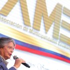 El presidente electo participó hoy en una reunión con los alcaldes del país.