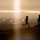 Investigaciones anteriores han identificado un vínculo entre la contaminación del aire y el riesgo de trastornos mentales específicos, incluyendo la depresión y la ansiedad.