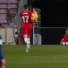 Darwin Machís festeja el gol del empate, ante el lamento de Lionel Messi,