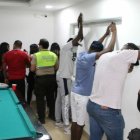 La Policía irrumpió en un domicilio donde se encontraban varias personas consumiendo bebidas alcohólicas en horarios no permitidos, en Urdenor.