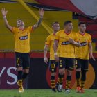 El único tanto lo convirtió Carlos Gracés.