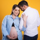 Cynthia con su pareja, Fernando Valdivieso.