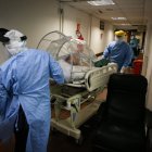 Uruguay tiene una población de 4 millones de habitantes y alla la crisis sanitaria golpea menos que en sus vecinos.