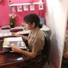 Sofía Campoverde, de la Academia Naval Guayaquil, se conectó vía Zoom en su primer día de clases.