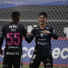 Lorenzo Faravelli (d) marcó un doblete contra el equipo albo.