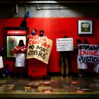 La comunidad otomí exige justicia por muertos en accidente de metro en México.