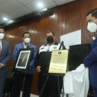 DEVELAMIENTO DE PLACA EN EL AUDITORIO DE LA CTE, GABRIEL MARTINEZ MERCHAN...FD: MIGUEL CANALES....13-05-2021