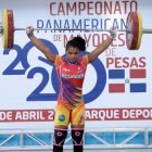 Angie Palacios logró tres preseas doradas en Cali, Colombia.