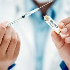 Añadió que en América, continente que concentra un 40 % de las muertes durante la pandemia, sigue habiendo muchos países con un alto número de casos diarios.