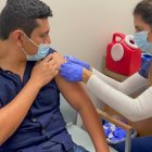 Una dosis. Javier Baquero aprovechó el proyecto de un viaje de paseo a Miami para acceder a la dosis de la vacuna de Johnson & Johnson, lo cual le permitió no extender el periplo más de una semana.