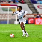Romario Ibarra ingresó el segundo tiempo ante el América.