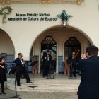 La Orquesta Sinfónica de Guayaquil rinde su homenaje a los museos llevando allí su música.