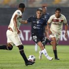 Independiente del Valle generó varias ocasiones de gol ante Universitario, pero falló en el remate final
