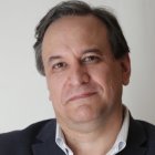 Simón Cueva tiene un PhD en Economía de La Sorbona (Francia) y asumirá el cargo el 24 de mayo.