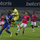 Alejandro Cabeza (9) tuvo una opción de gol.