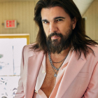 Juanes tiene 49 años.