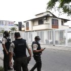 La detención del fiscal tiene relación con un dictamen que dejó en libertad al supuesto lider de una organización implicada en asesinatos en el cantón Durán.