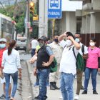 Desesperación. Al mediodía deja de haber buses en la urbe porteña.