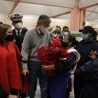 Visita. Antes del anuncio, Lasso se encontró con los comerciantes del mercado de Iñaquito en el norte de Quito.