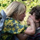 Ruidos y silencios se mezclan para generar momentos de tensión inesperados.