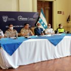 La reunión se llevó a cabo hace unos minutos en la Gobernación, en Guayaquil.
