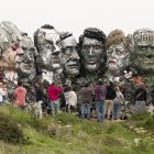 El artista Joe Rush ha creado esculturas de los líderes del G7 inspiradas en Mount Rushmore.