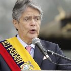 Discurso. El presidente Guillermo Lasso ofreció apoyo a las Fuerzas Armadas en la ceremonia de cambio de mando