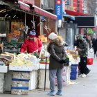 Canadá se ha convertido en el país industrializado con una mayor proporción de la población con una dosis de la vacuna. Y Estados Unidos es en la actualidad el país decimonoveno en población totalmente inmunizada, con un 44,18 % del total.